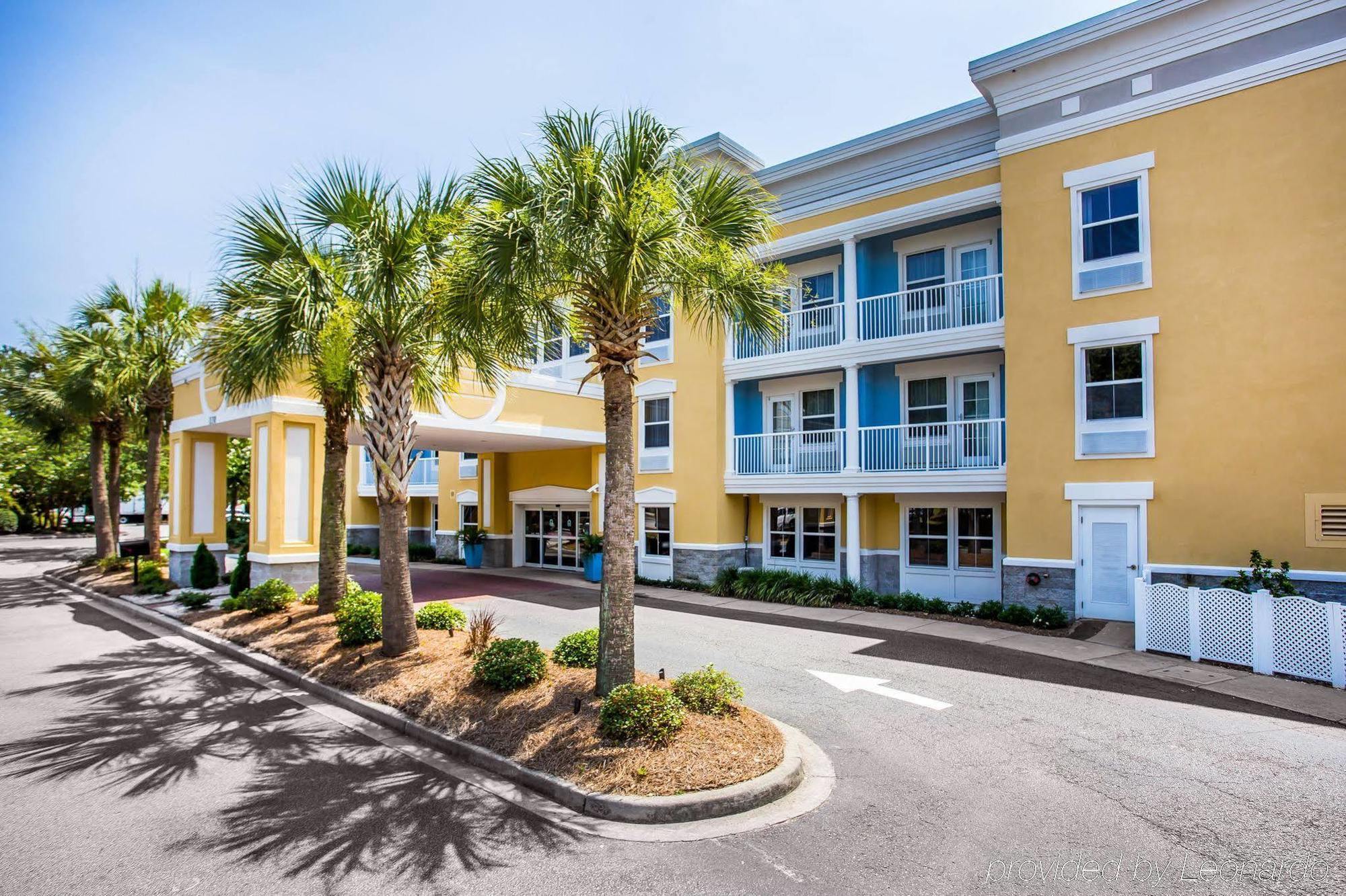 Comfort Suites At Isle Of Palms Connector Charleston Exterior photo