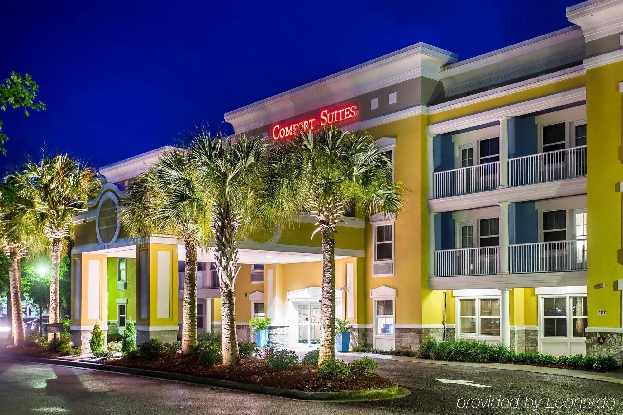 Comfort Suites At Isle Of Palms Connector Charleston Exterior photo